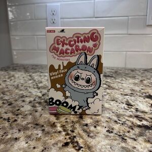 Pop Mart Exciting Macaron Labubu Green Grape